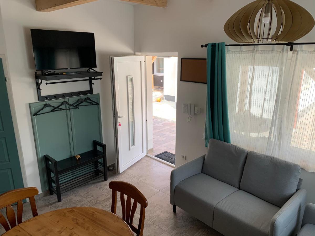 Viki Apartmanhaz Dorog Экстерьер фото